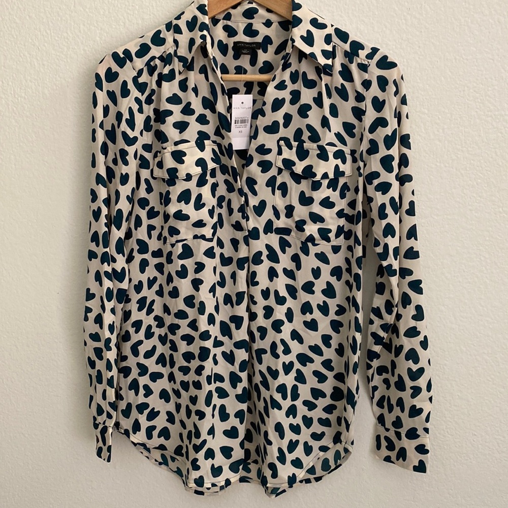 NWT Ann Taylor Henley top
